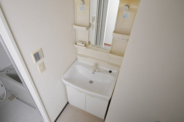 レオパレスＦｌａｔ新栄の内装