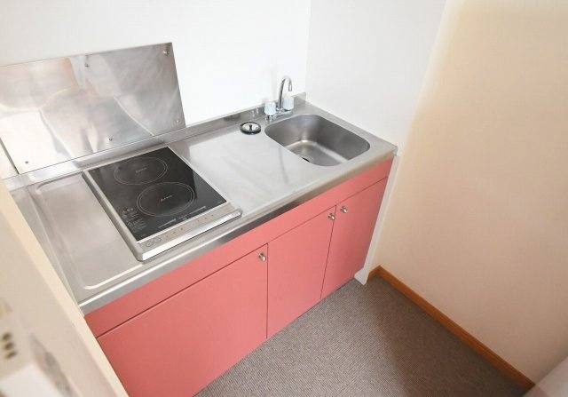 レオパレスＦｌａｔ新栄のキッチン