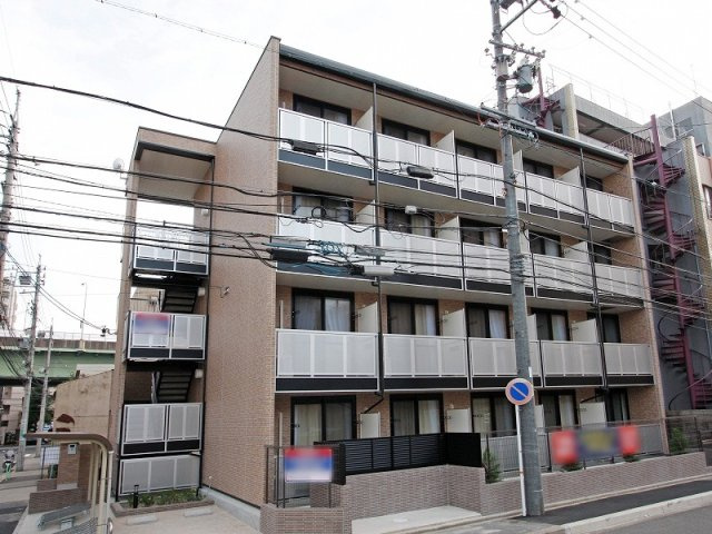 レオパレス大井町の外観