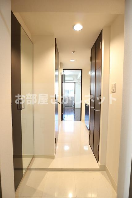 コンシェリア大森山王の玄関