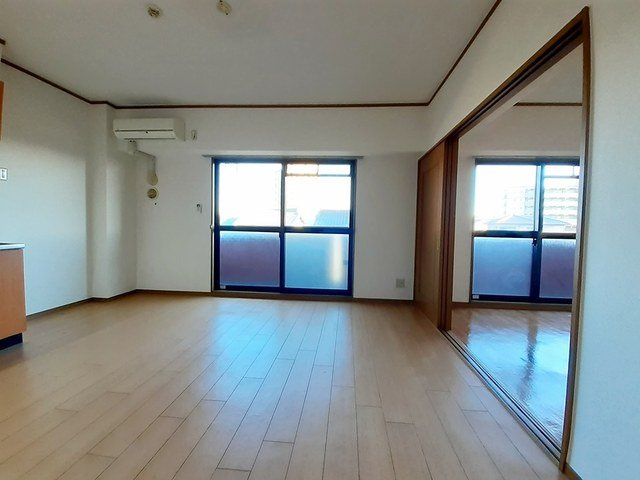 シャルマン篠木の居間・リビング