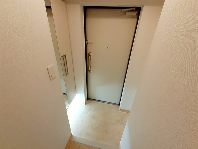 レユシール　エムの玄関