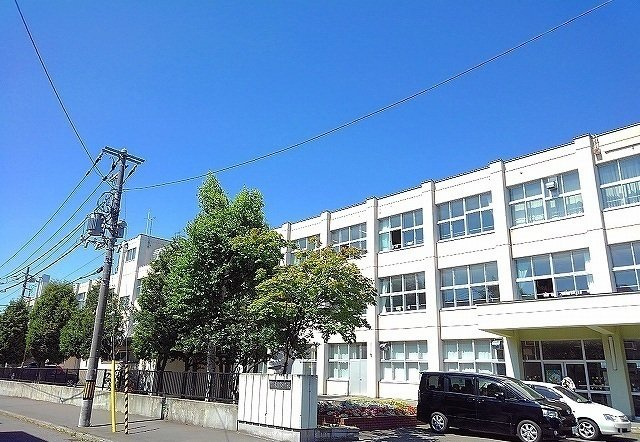 アスペンの周辺|東月寒中学校まで650m