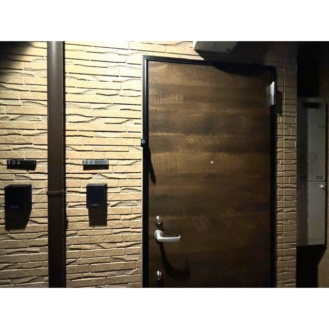 パルトネール東久保町の玄関