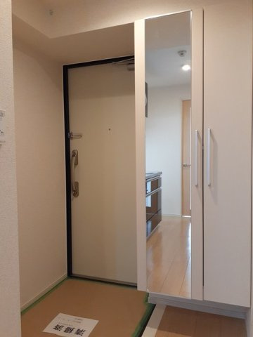 メゾン　ユウソウの玄関