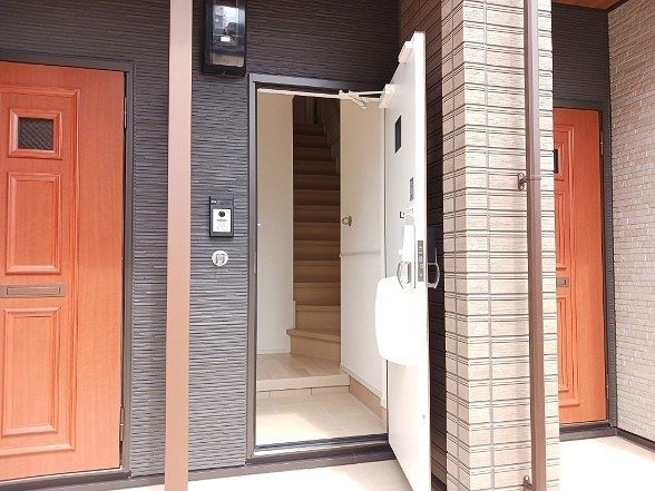 ＢＲＩＳＥの玄関