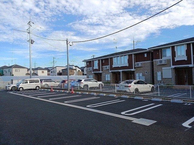 ＢＲＩＳＥの駐車場