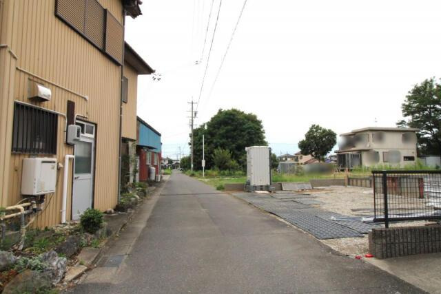 仲介手数料無料）一宮市浅井町前野１棟／１期１号棟の前面道路含む現地写真|9月6日撮影 南側道路（東→西）