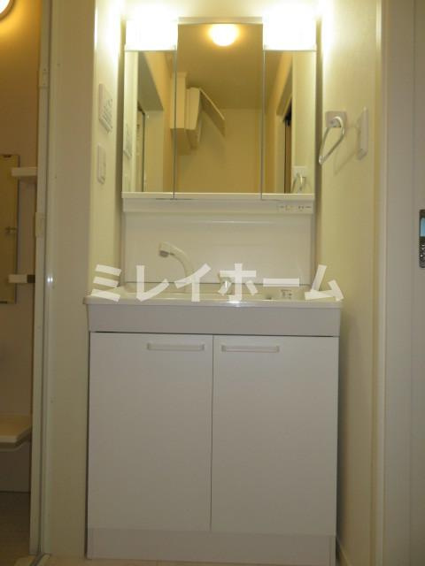 リエゾン池上の洗面所|同建物内、別のお部屋の参考写真になります。
