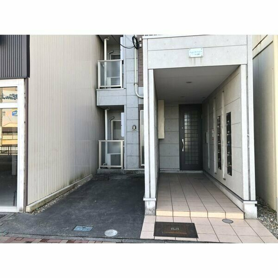【エントランス】 | eagle HONJIN