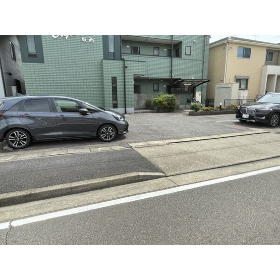 【駐車場】 | クリスタル城西
