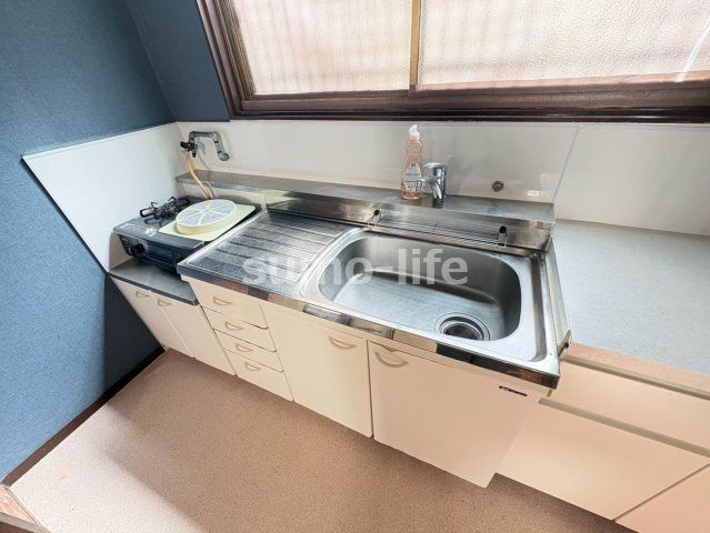 塚口町5丁目戸建のキッチン