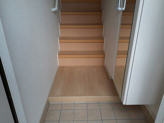 プルミエールⅡの玄関