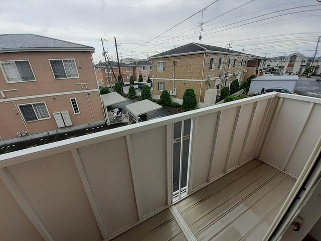 レジデンスさくら台Ｂのバルコニー|バルコニー付きです