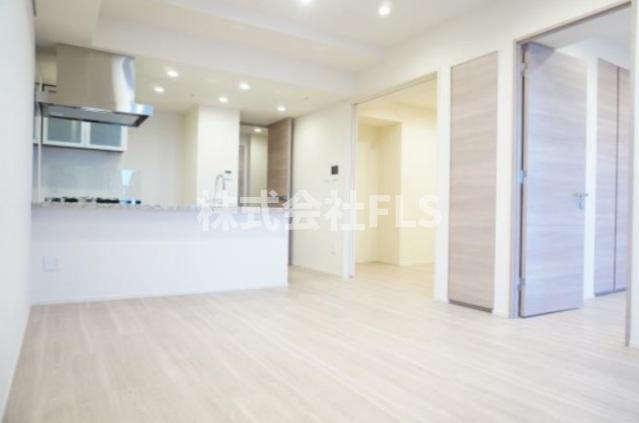 中央区新川２丁目の賃貸マンションの居間・リビング