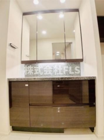 中央区新川２丁目の賃貸マンションの独立洗面台