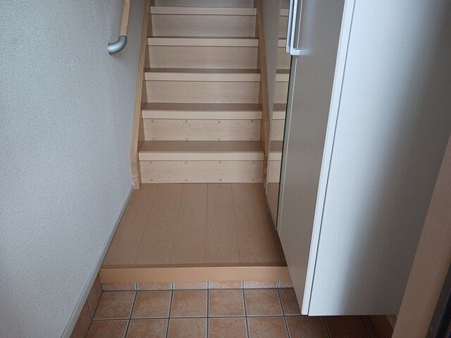 サクラ　ガーデンの玄関