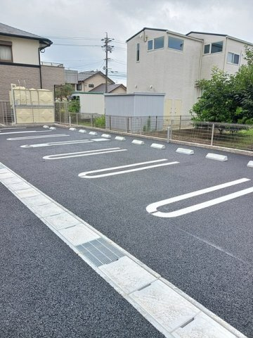 キポスの駐車場