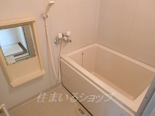 メーゾン植木の浴室