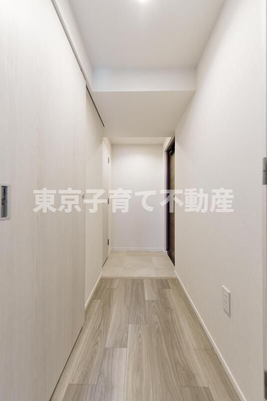 ジオエント本郷三丁目の玄関