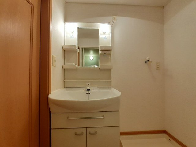 グッデェィズ　Ⅱの洗面所