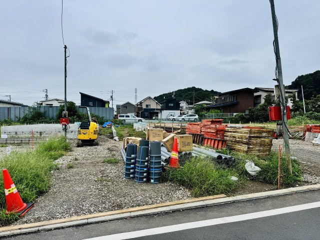 八王子市　宮下町　新築一戸建て　６期の駐車場|～3台駐車可能カースペース～