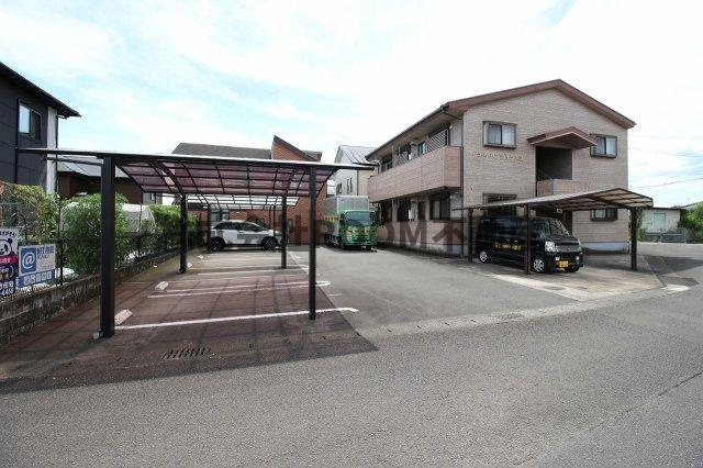 コーポアンジェラスⅢの駐車場|駐車場完備です