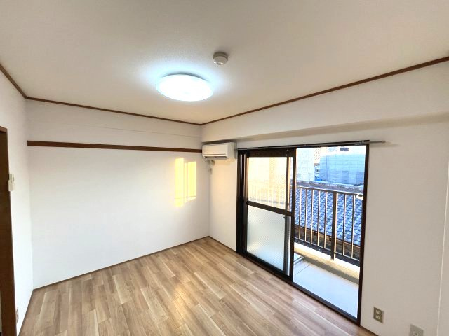 ヴィラ大日町の洋室