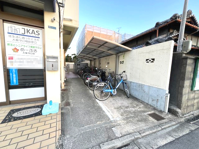 ヴィラ大日町の駐車場