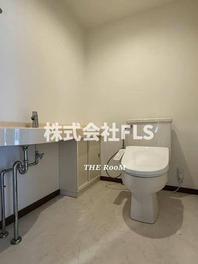 港区南麻布３丁目の賃貸マンションのトイレ