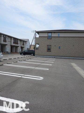レディエンスＣの駐車場