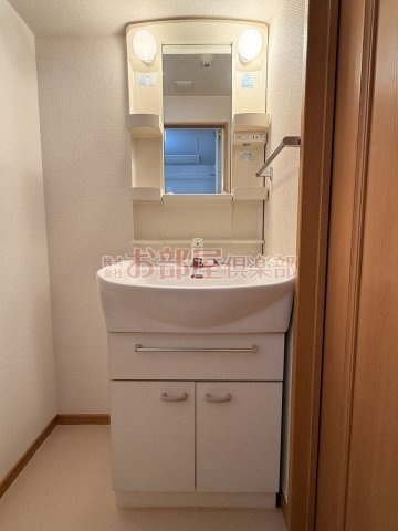 シャンベルジュK☆Tの洗面所|スペースが確保できる洗面所です