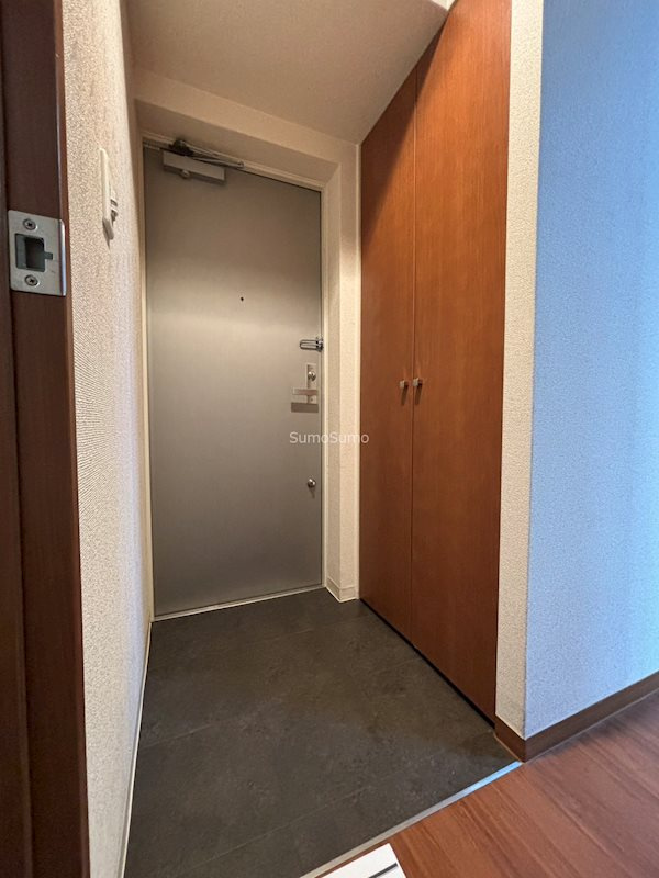 Ｗ．Ｏ．Ｂ　ＳＨＩＮＭＡＣＨＩの玄関