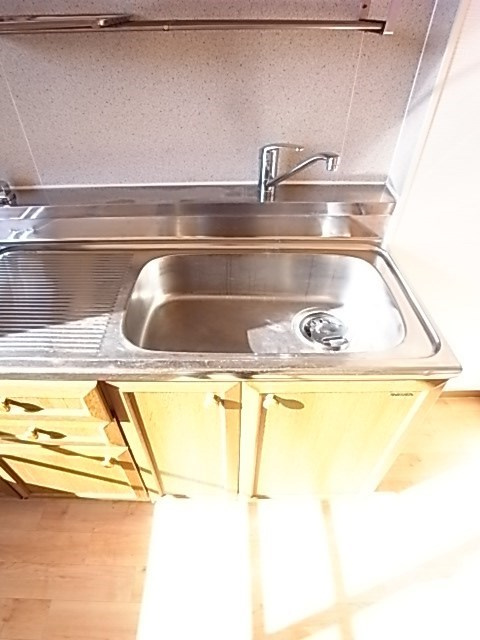 ノイエステ瓦屋