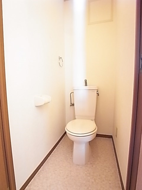 ノイエステ瓦屋のトイレ