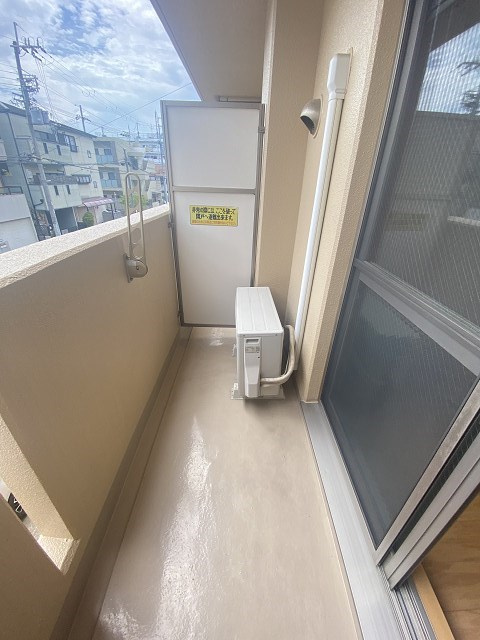 ジュネス里中のバルコニー