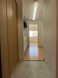 カーサ岡本２丁目の玄関