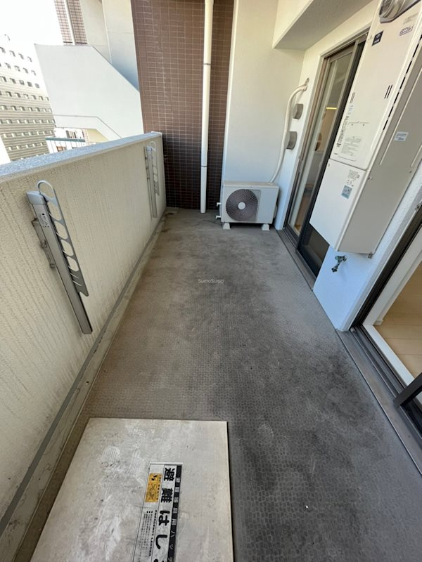 クリスタルエグゼ心斎橋のバルコニー
