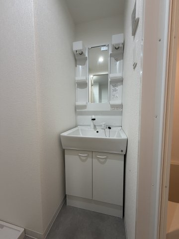 LIVIAZ KOBE CRESTの洗面所