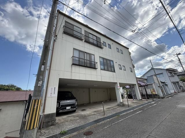 旧山本邸（上池田１）の外観