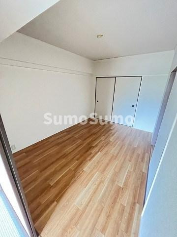 東朋第一マンションの洋室|個人の部屋や寝室として使える洋室です