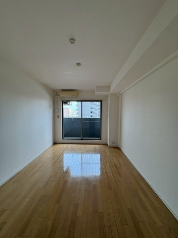 グレンパーク兵庫駅前の居間・リビング