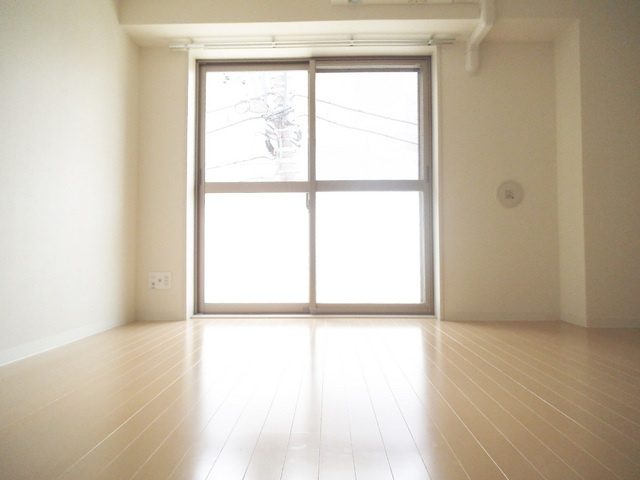 Ｉｎｔｅｒ ＰａｒｋⅡの居間・リビング|明るいお部屋です☆