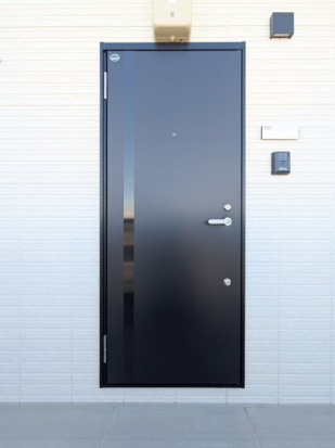 エターナルハピネス氷川の杜の玄関