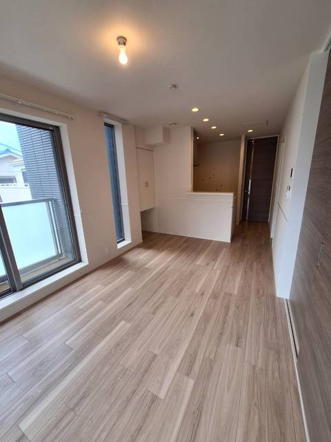 グリシーヌ五反野の居間・リビング|★キレイなフローリングのお部屋です★