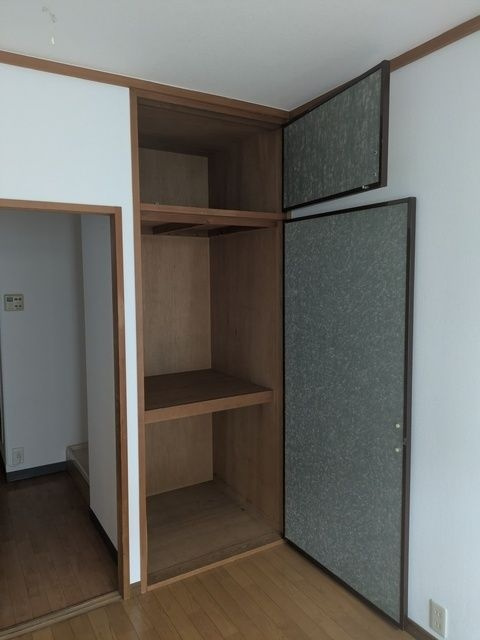 シティハイムⅡ番館の収納