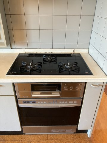 桐生市堤町二丁目中古平家戸建のキッチン