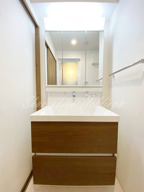 藤沢市湘南台７丁目の賃貸マンションの洗面所|人気の独立洗面♪