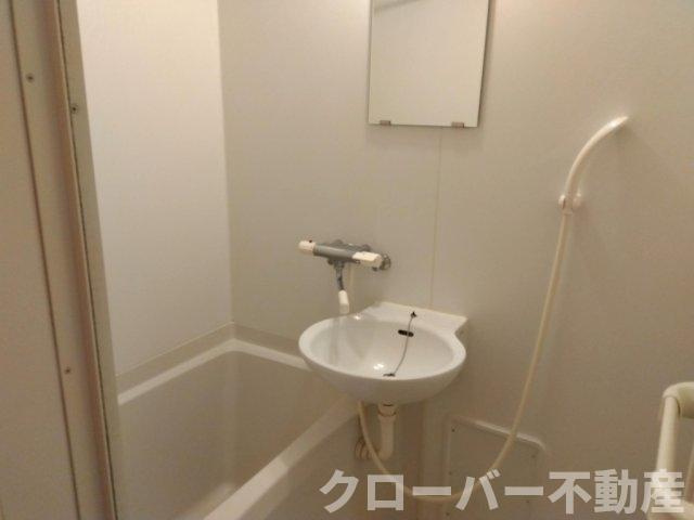 レオパレスドリーム坂出の浴室