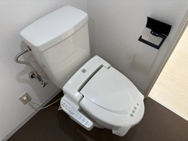 大阪市淀川区西中島６丁目の店舗事務所のトイレ